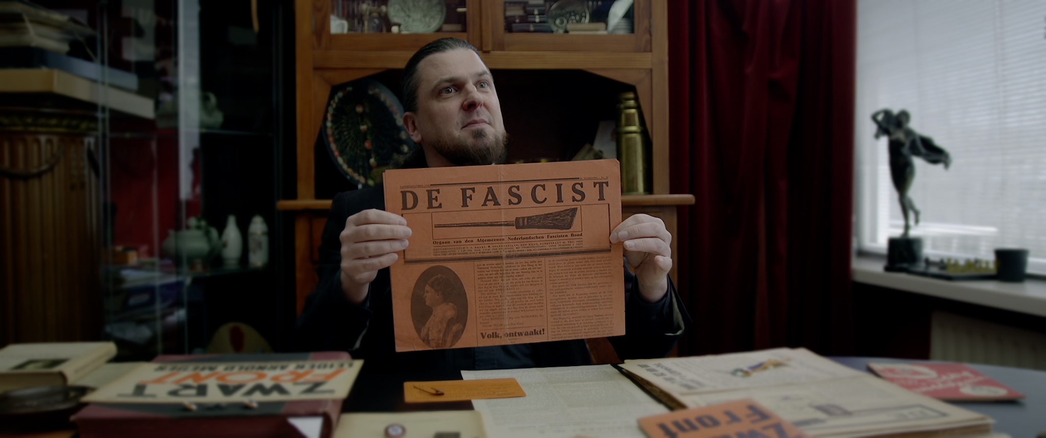 Fascism, Jan Baars, newspaper De Fascist, The Fascist, the people, Algemene Nederlandse Fascisten Bond, De Bezem, populism, collector